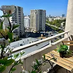 Apartment Parliament Skytower *