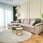 Apartment Parliament Skytower Bucharest