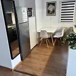 Parliament Skytower Apartment *