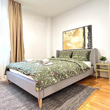 Parliament Skytower * Bukareszt