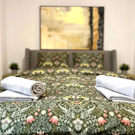 Parliament Skytower Apartament