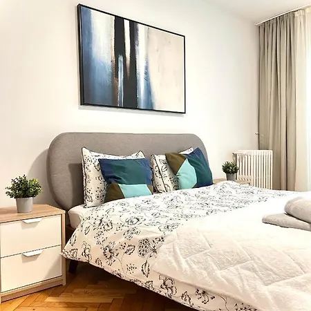 Parliament Skytower Apartament Bukareszt