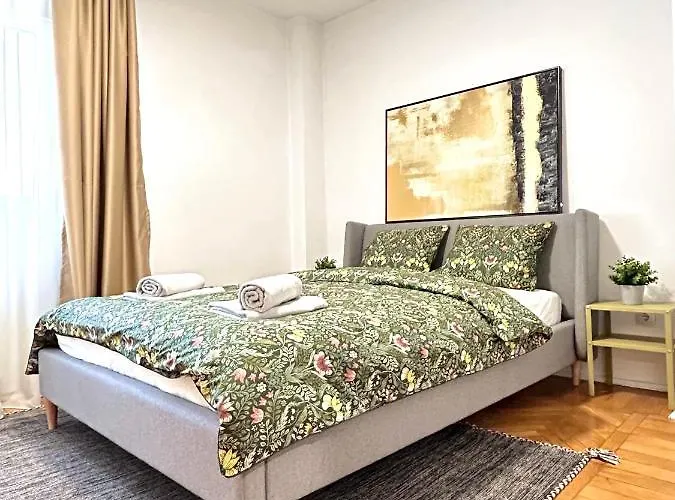 Parliament Skytower * Βουκουρέστι